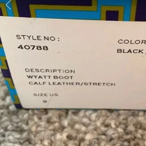 COPY - Tory Burch boots - Picture 7 of 9